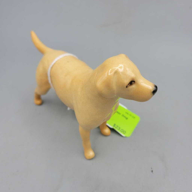 Beswick Labrador Dog (DEB)