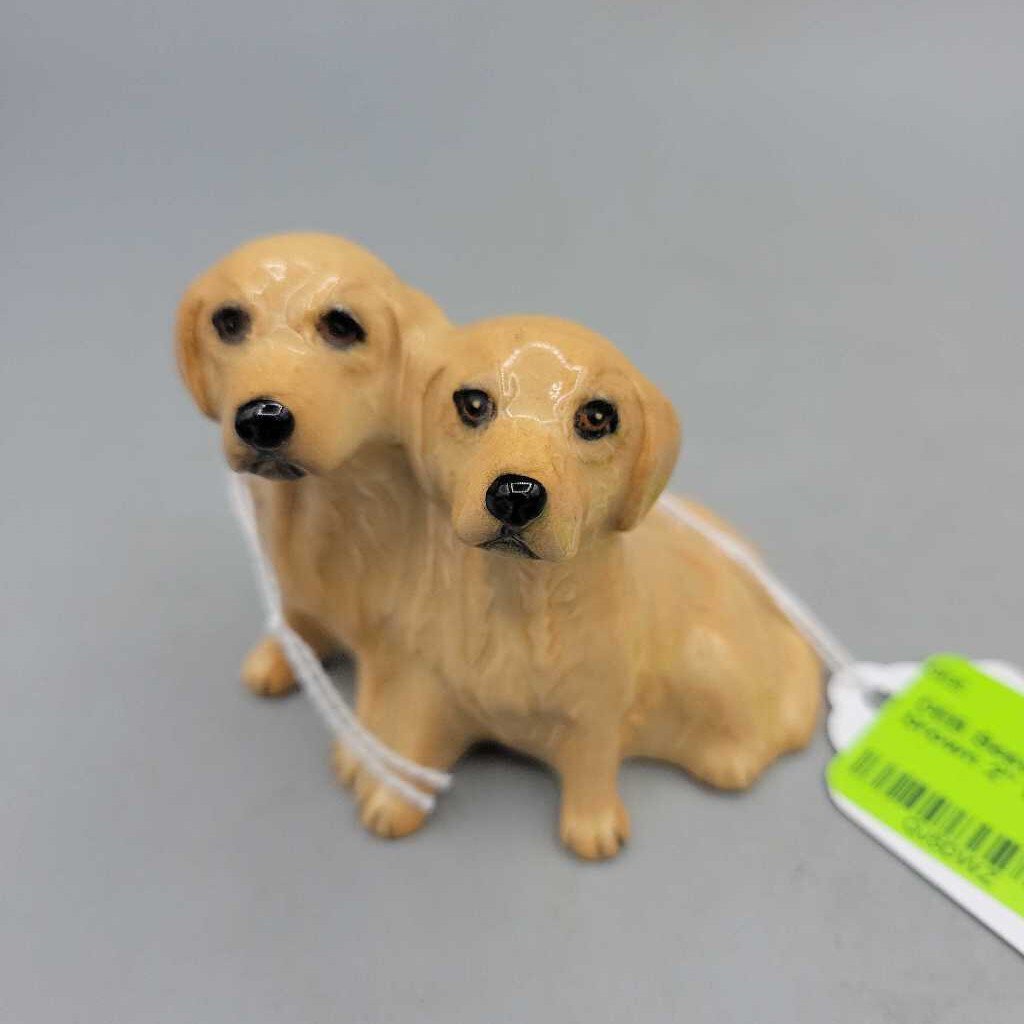 Beswick Dogs pair Labrador (DEB)