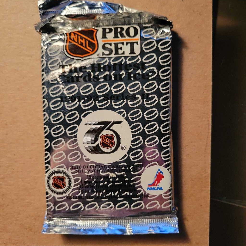 1991 92 Pro Set Hockey Cards 2 pack deal 30 cards