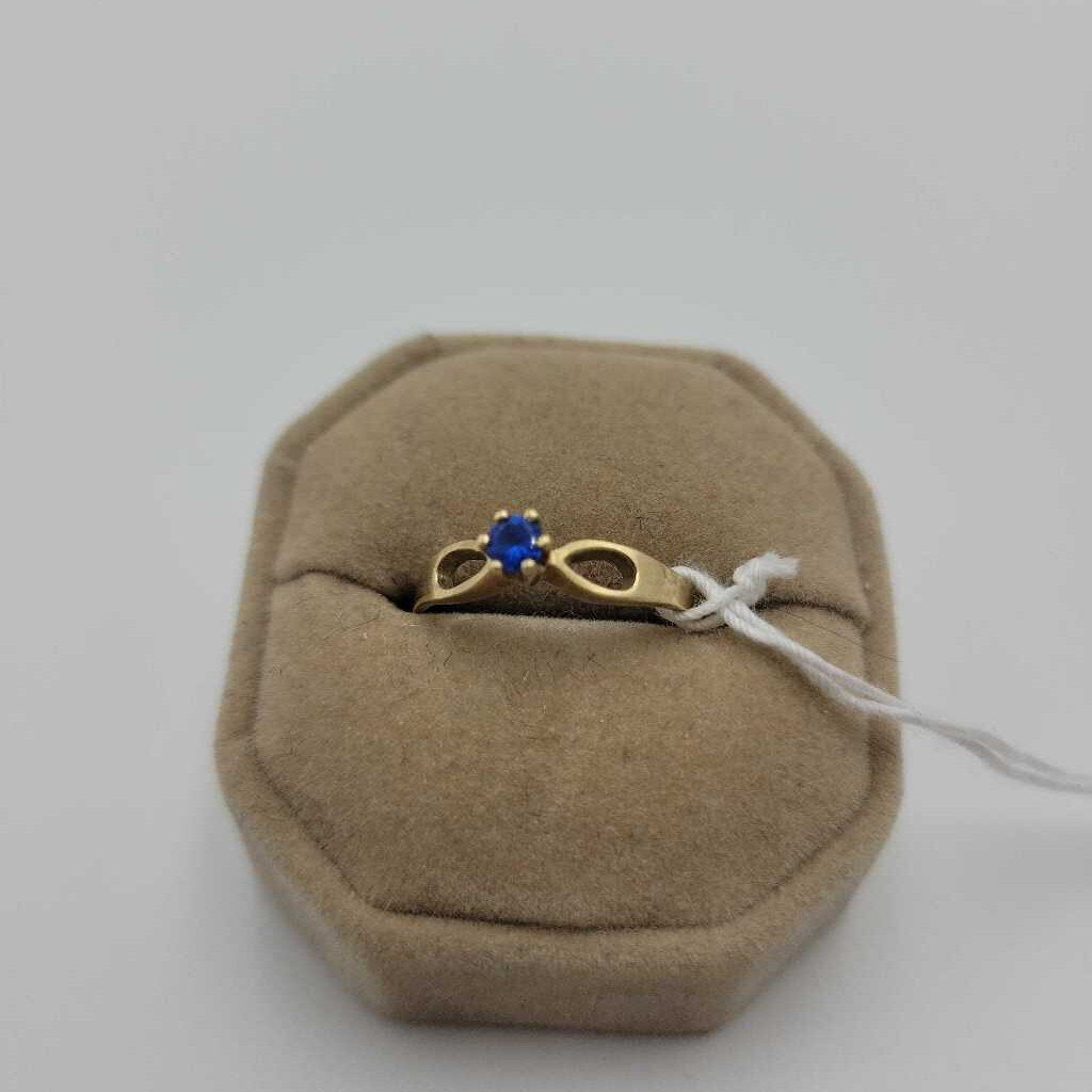 10K gold ring & sapphire stone , size 7.75 (LIND)