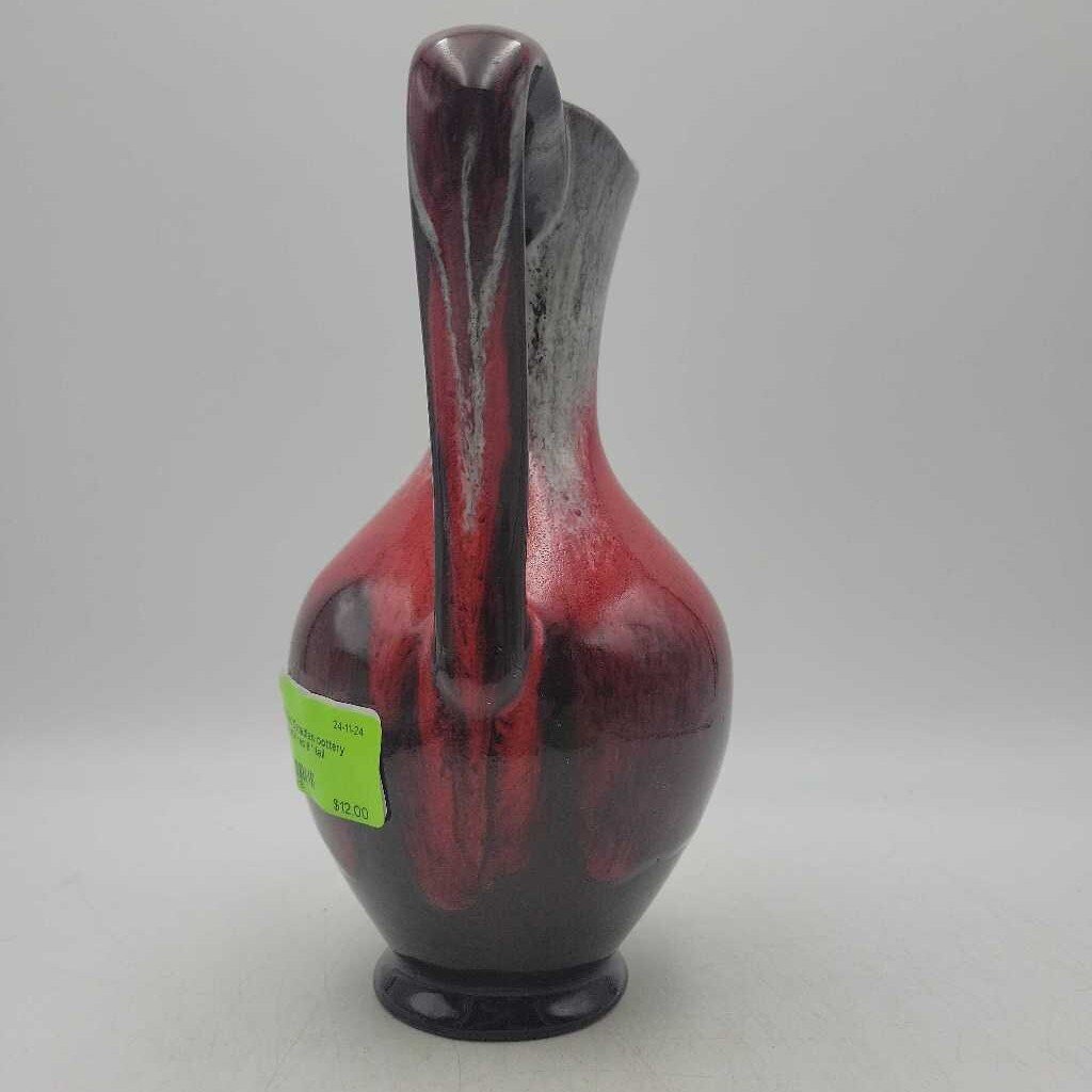 Red Canadian pottery vase (LIND)