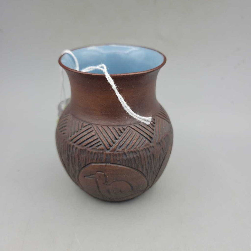 Six Nation Pottery Pot marked KW (DEB)