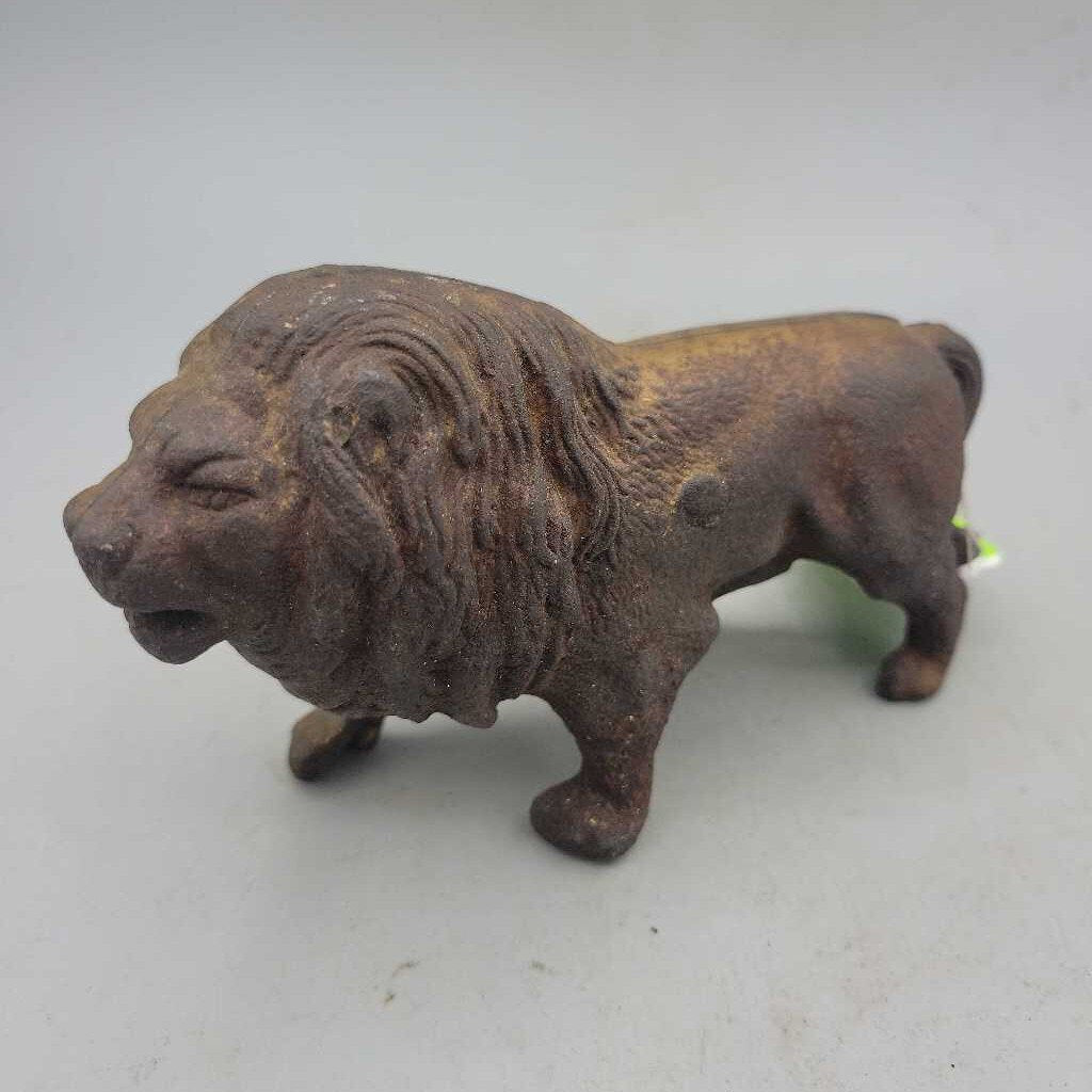 Cast Iron Lion Bank (YVO) (411)