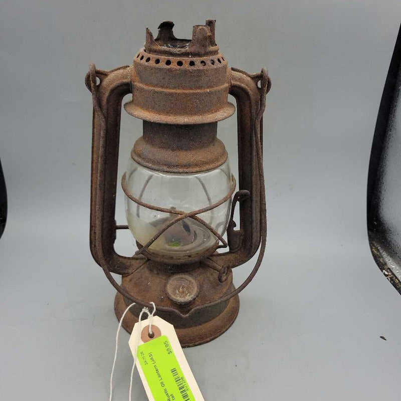 Rustic Oil Lantern (JAS)