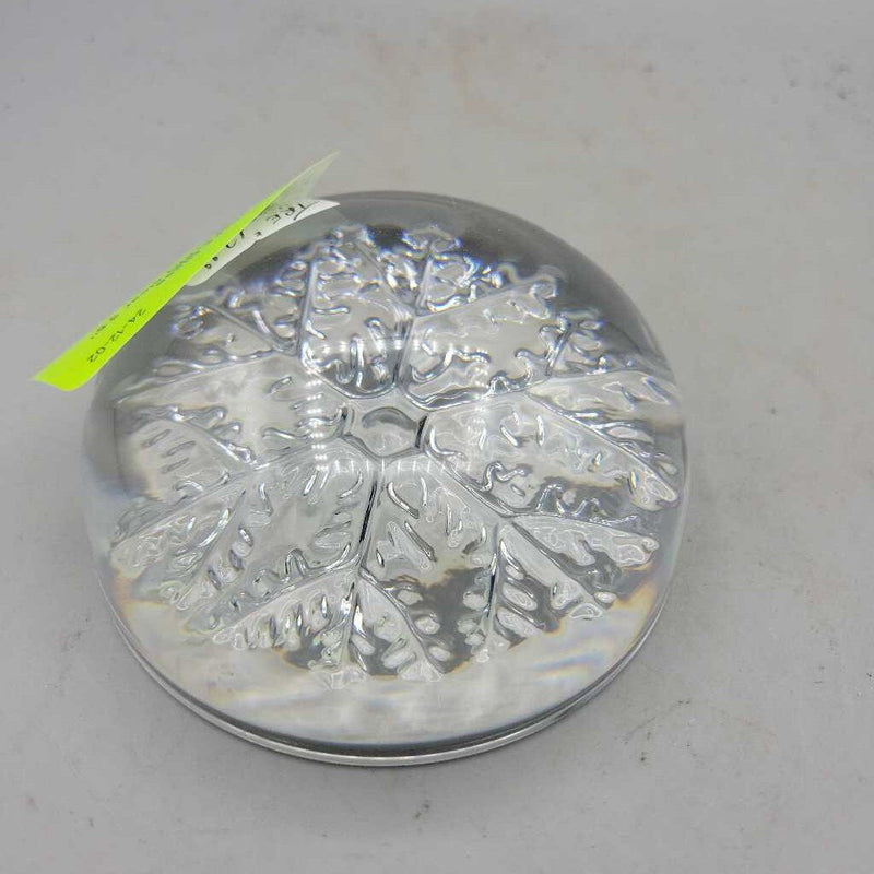 Snowflake Glass Paperweight (TRE)