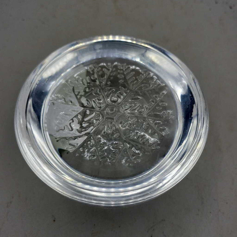 Snowflake Glass Paperweight (TRE)