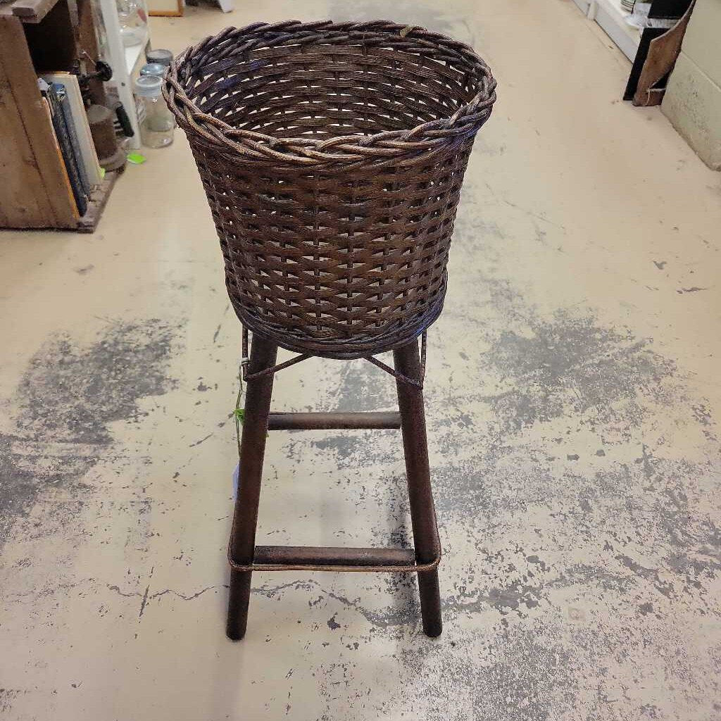 Antique Wicker Plant Stand SCAF0068 (SC)