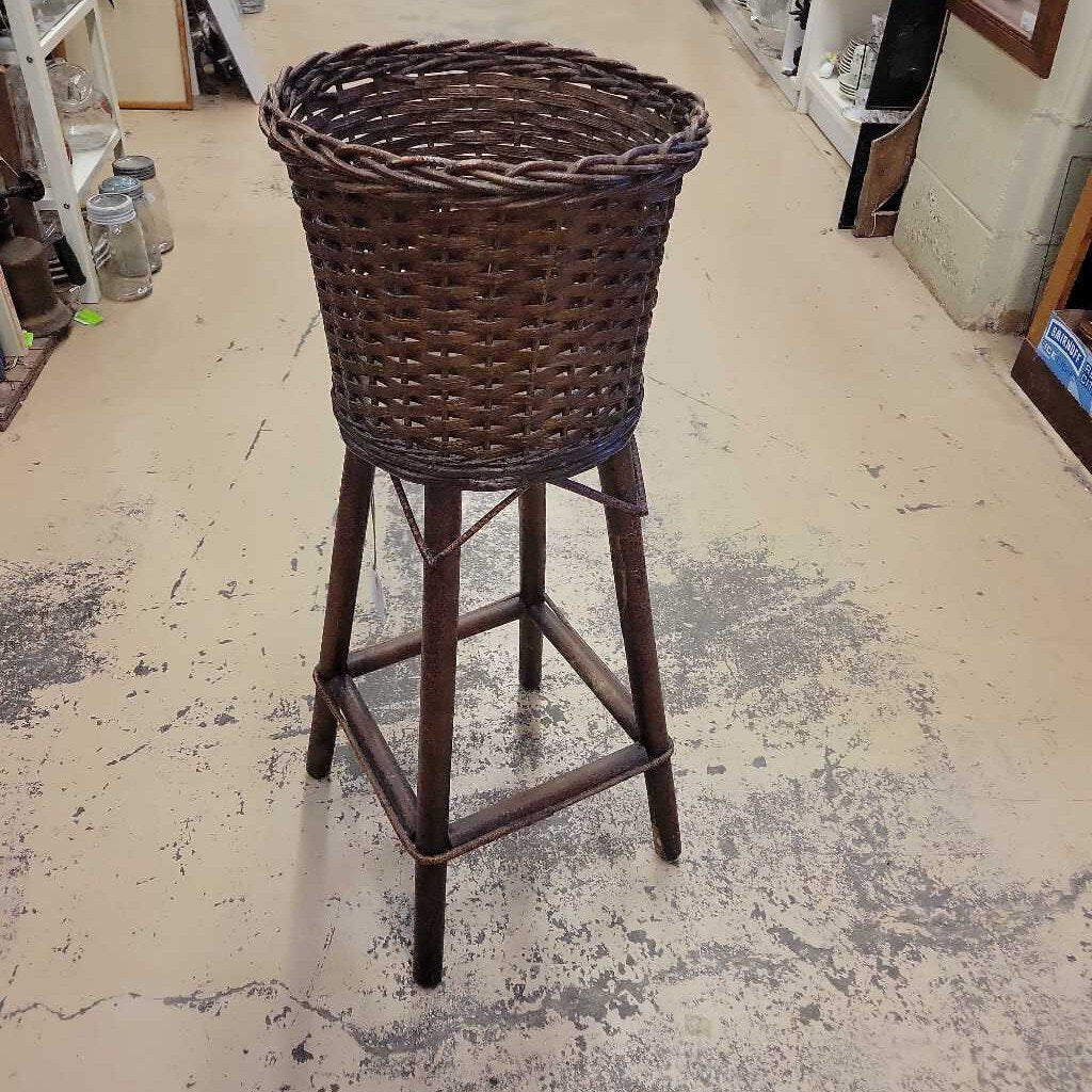 Antique Wicker Plant Stand SCAF0068 (SC)