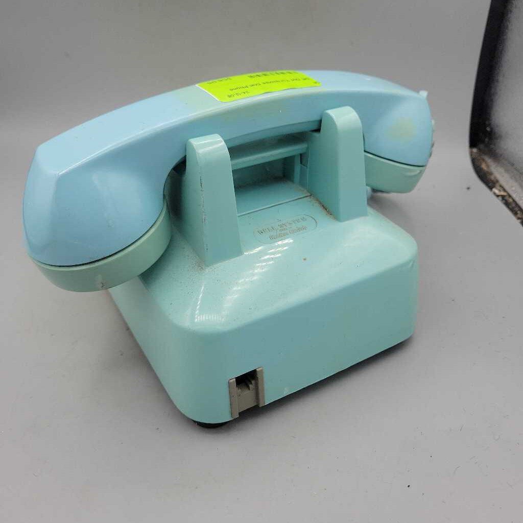 Old Turquoise Dial Phone telephone (DR)