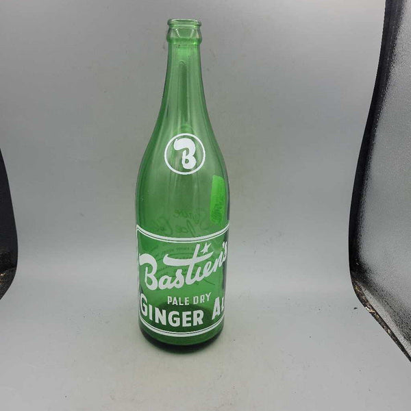 Bastien's Pale Dry Ginger Ale Quart (Jef)