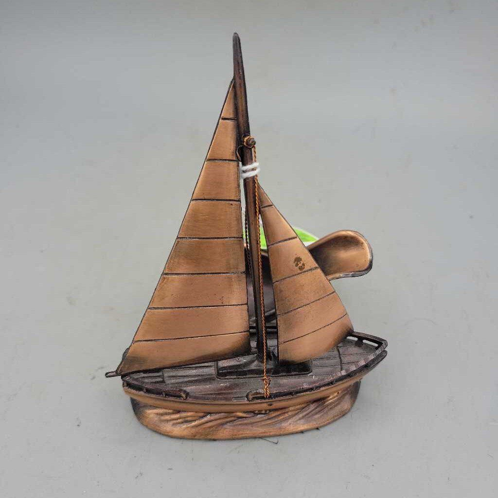 Copper Sail Boat Pipe stand (RHA)