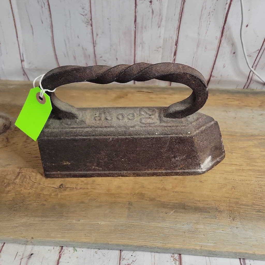 Antique 20 Lb Iron (JAS)