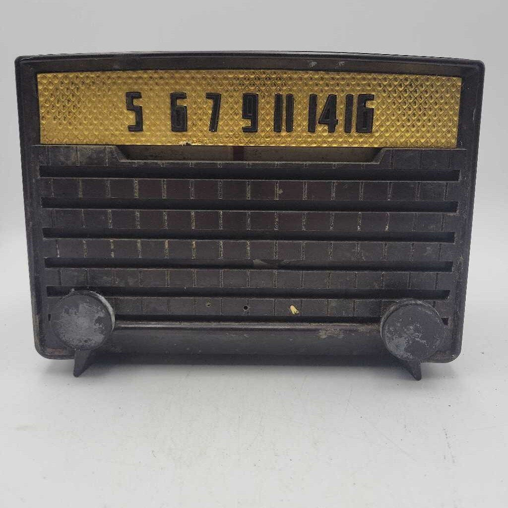 1950s Silvertone radio, works (GBZ)