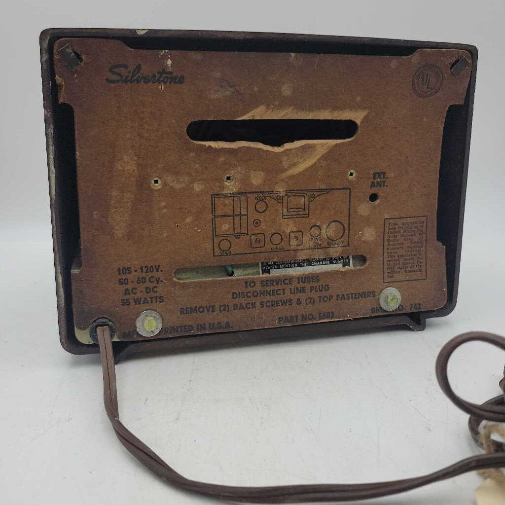 1950s Silvertone radio, works (GBZ)
