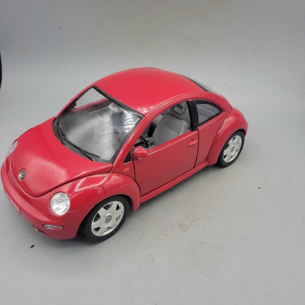 Burago Volkswagen 1998 Beetle Car Model (JAS)