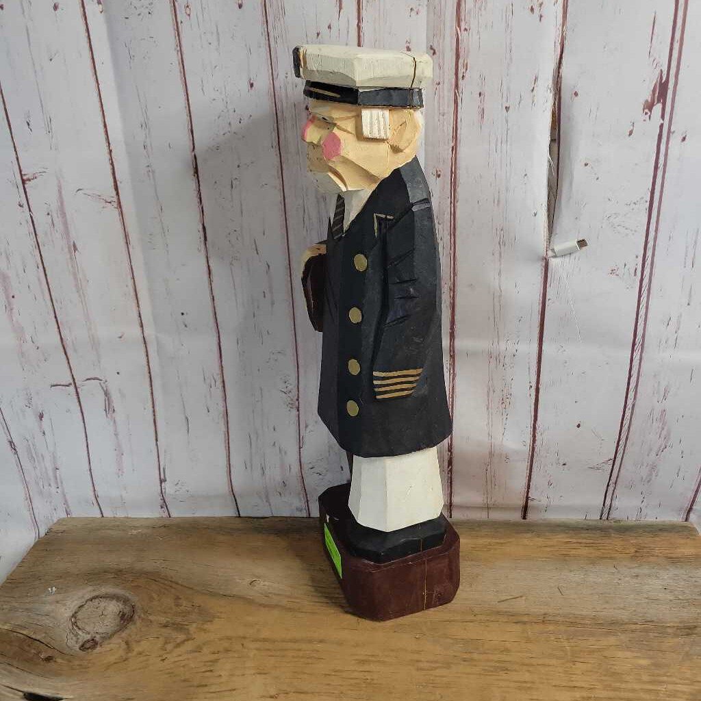 Wooden Sea Captain (LOR)