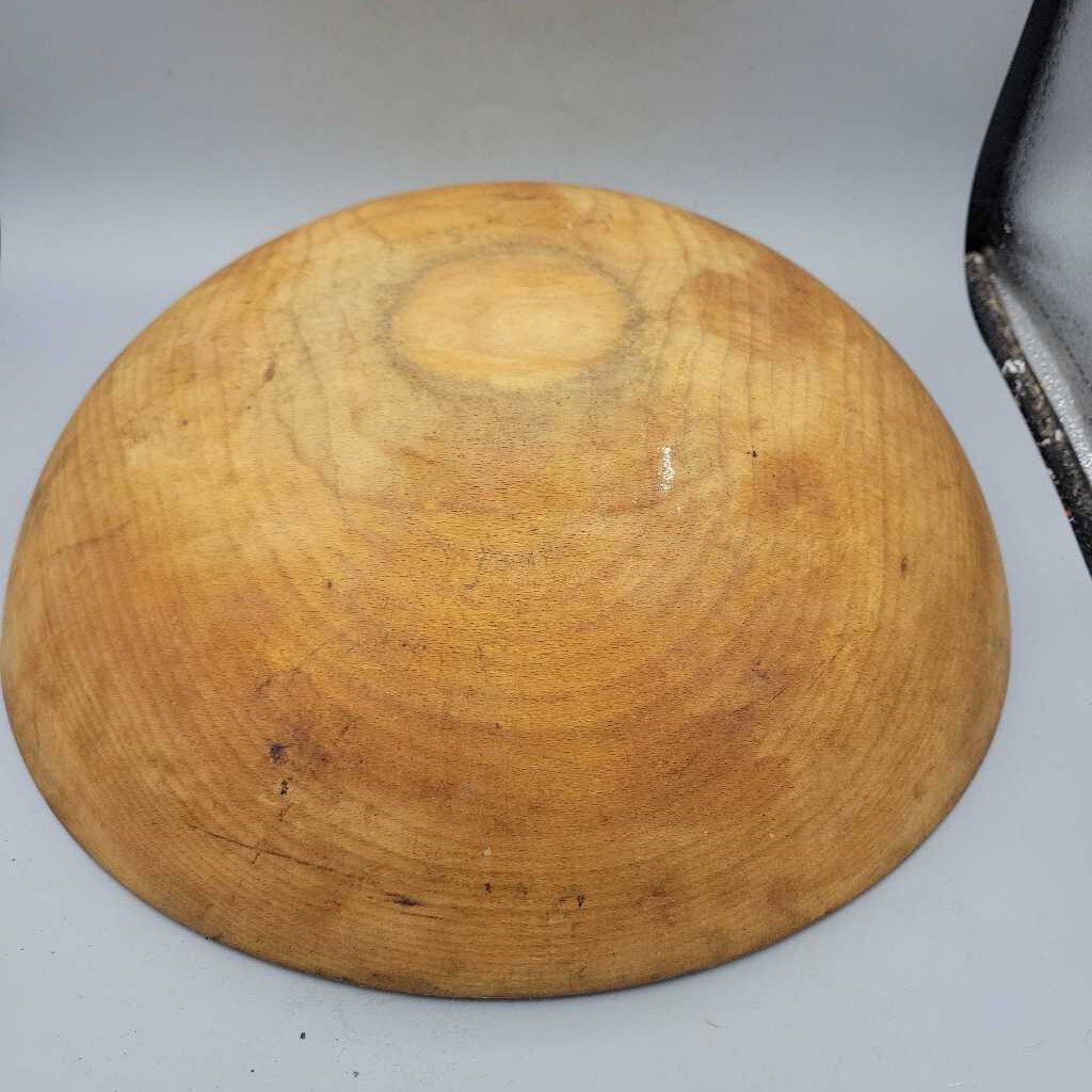 Hand made wooden bowl (RB)