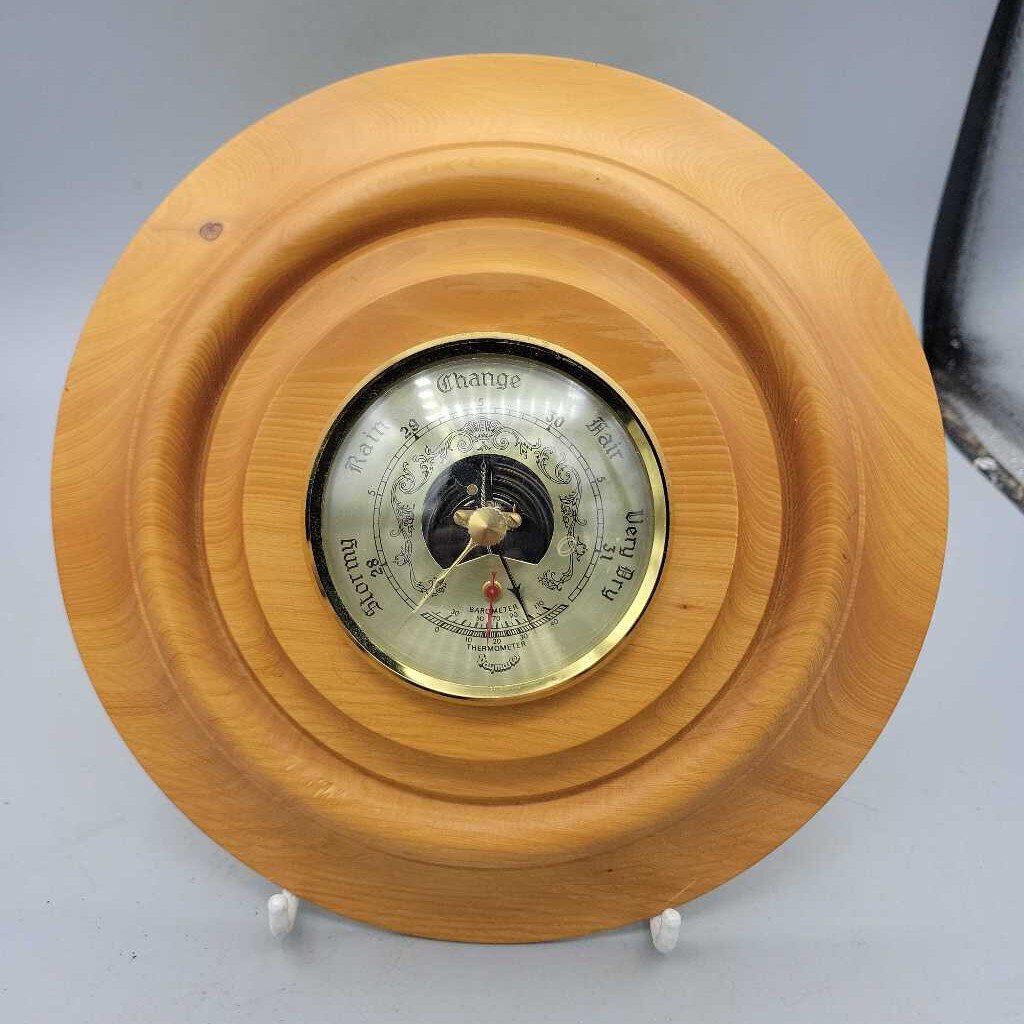 Vintage Wall mounted Barometer (RHA)