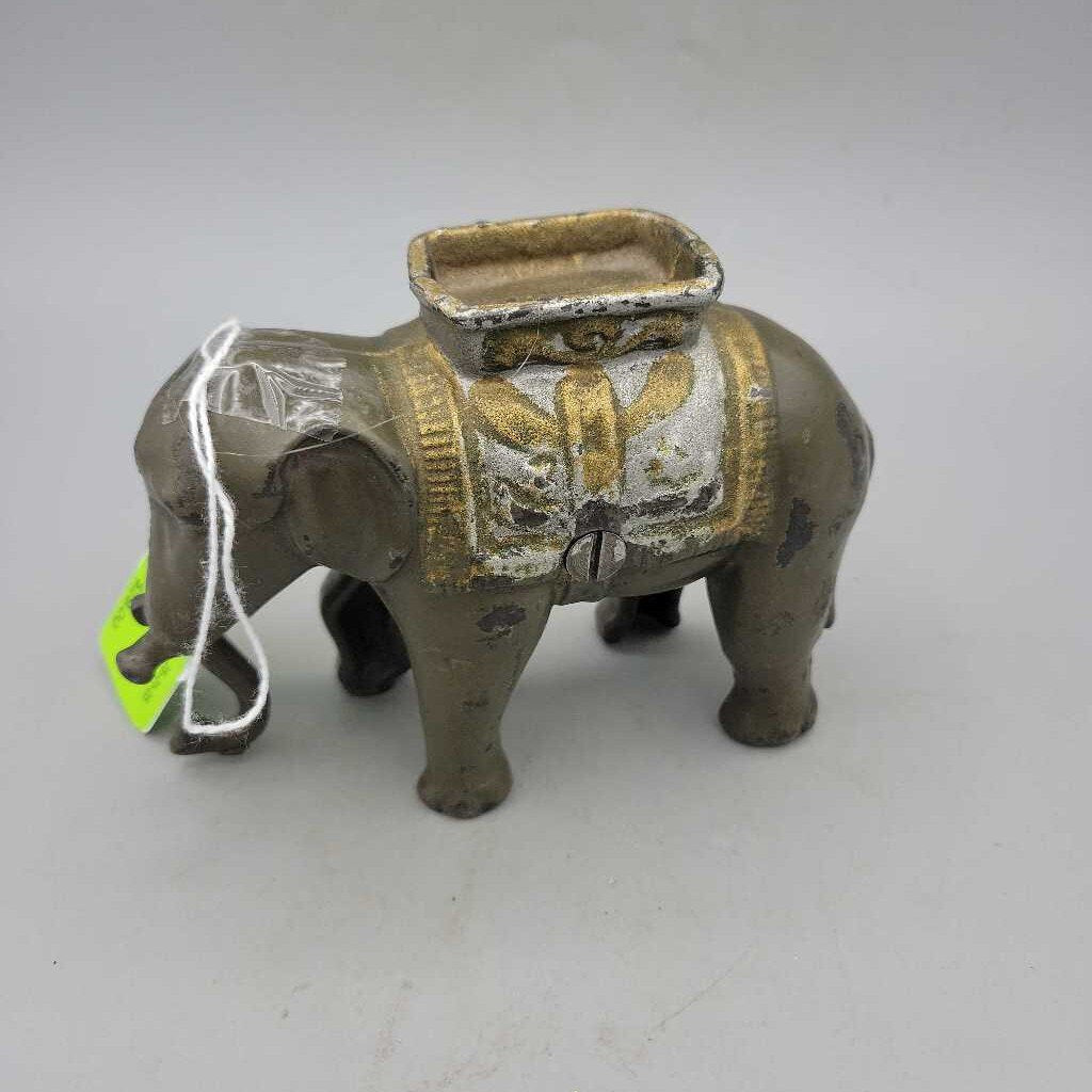 Cast Iron Elephant Bank (DEB)