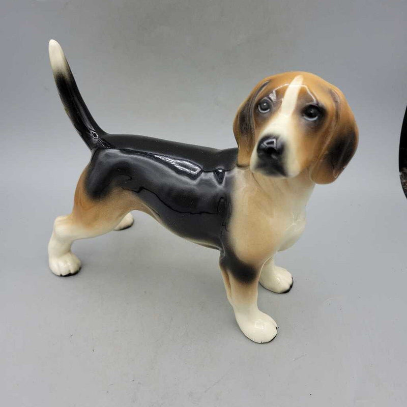 Vintage Beagle Figurine (DS) 3381