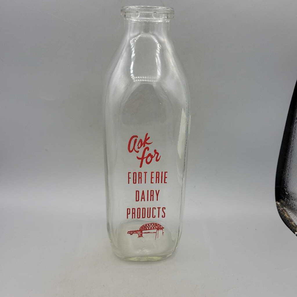 Fort Erie Milk Dairy Bottle (JEF)