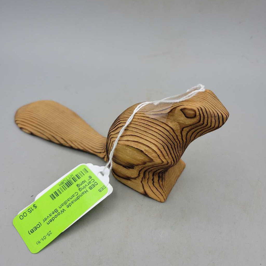 Handmade Wooden Carving Canadian Beaver (DEB)