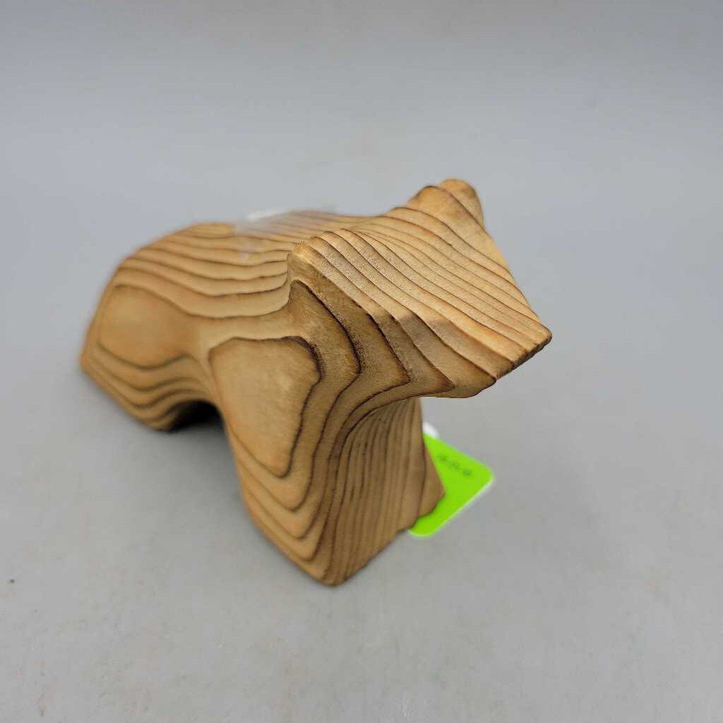 Handmade Wooden Carving Canadian Bear (DEB)