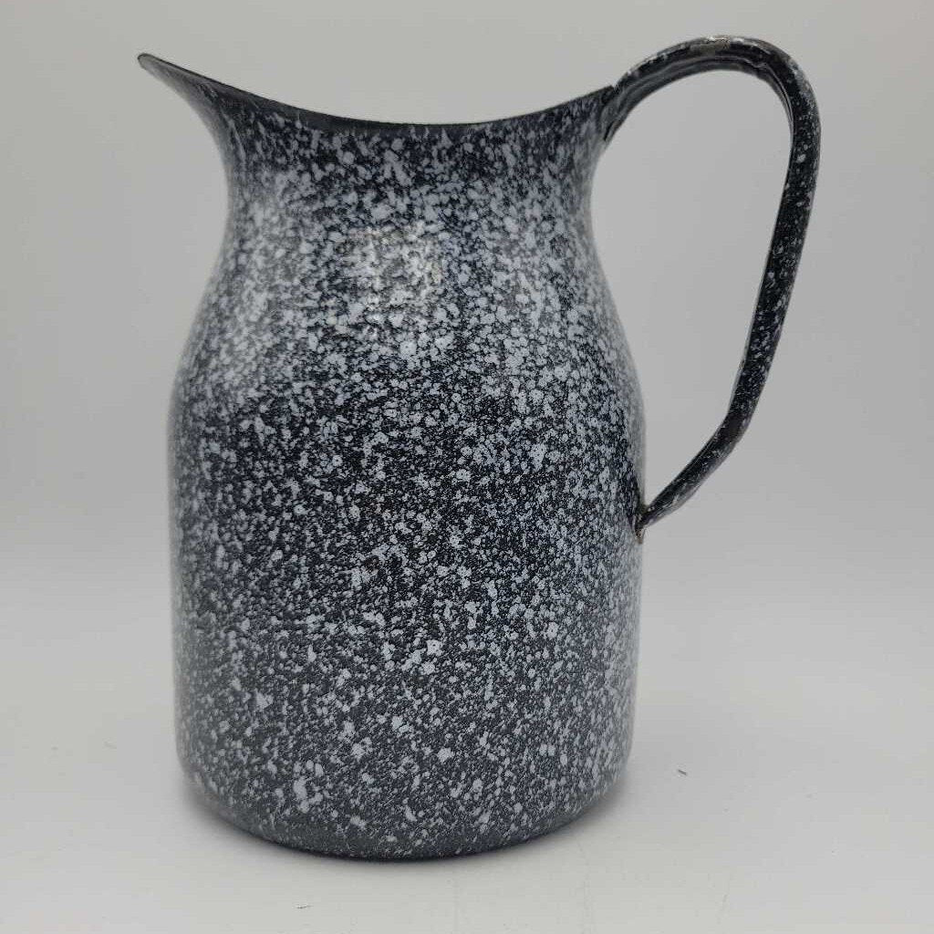 Graniteware Pitcher (LOR)