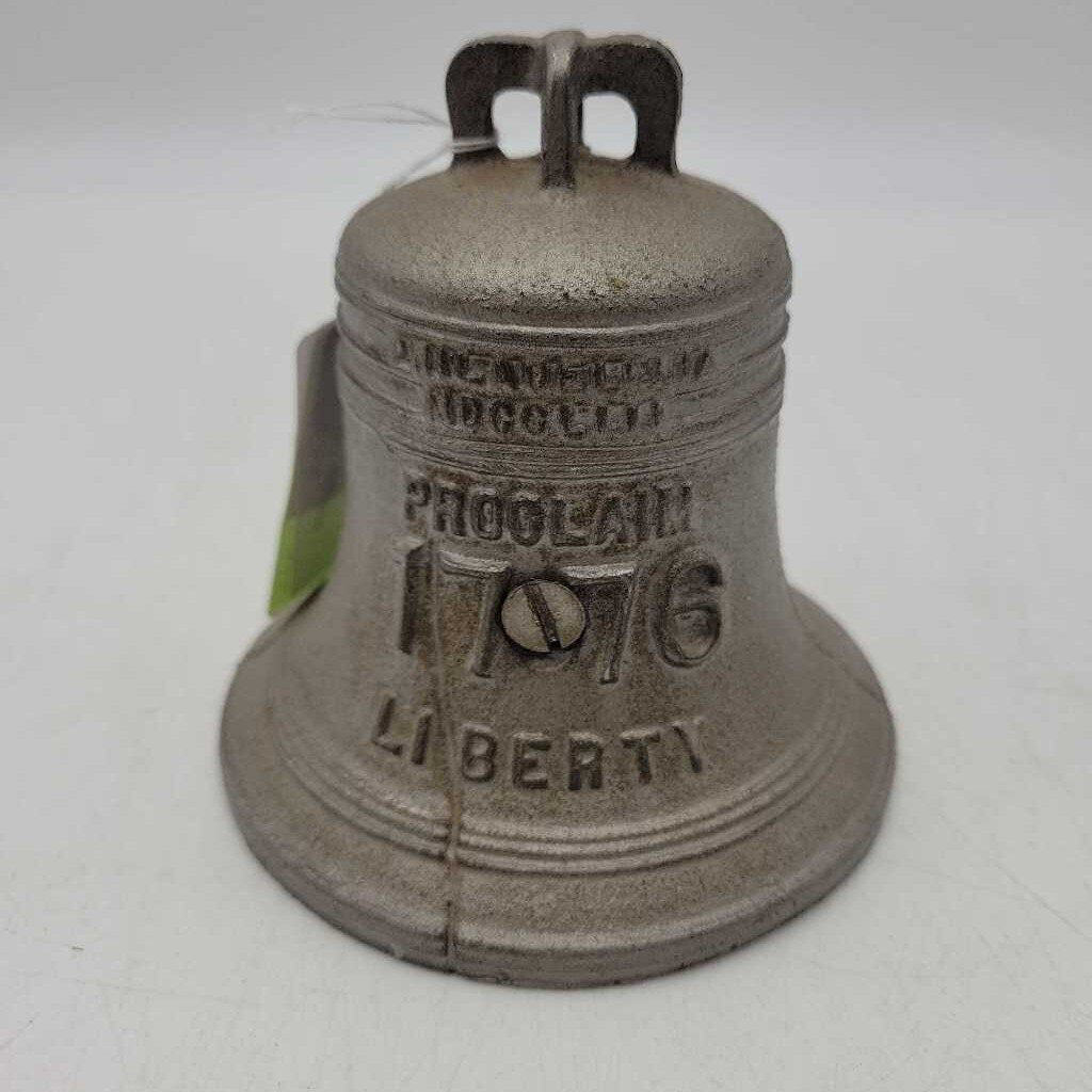 Cast Iron Bell Bank (YVO) (501)