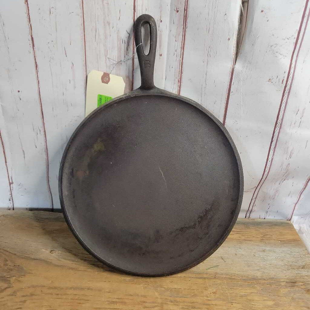 Griswold Cast Iron Griddle #9 (YVO) 501