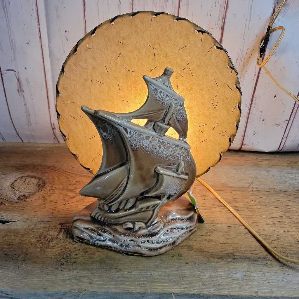 Beauceware pottery Boat Lamp (DEB)