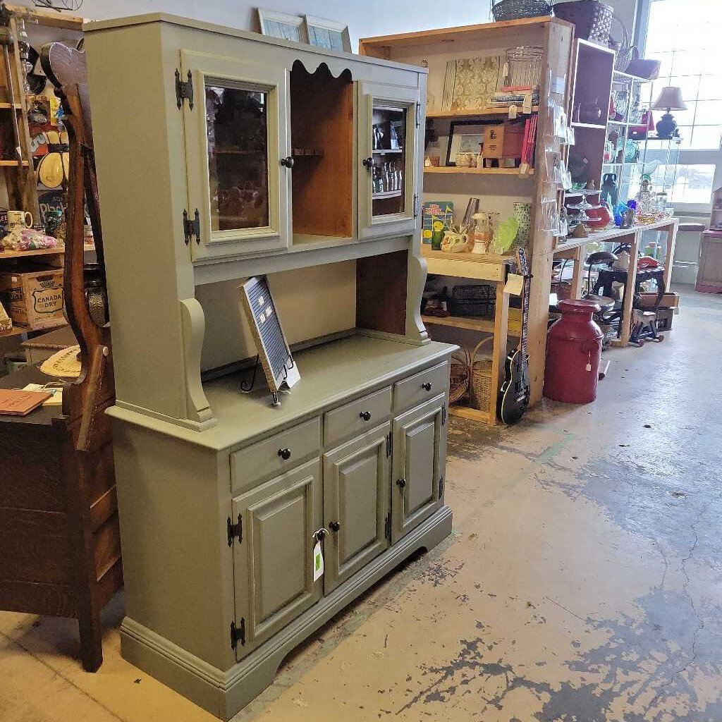 HB 1 Solid wood, 2 piece kitchen hutch