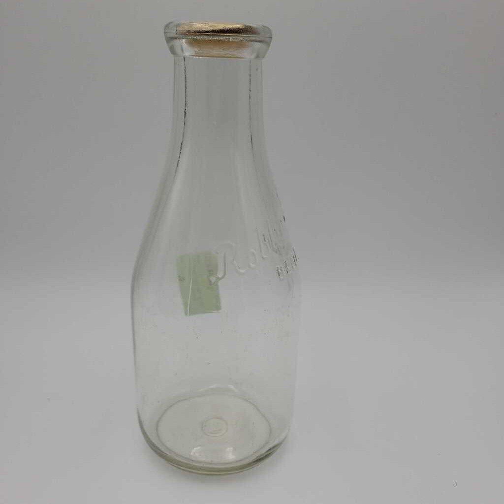Roblin Dairy Belleville Milk bottle (JAS)