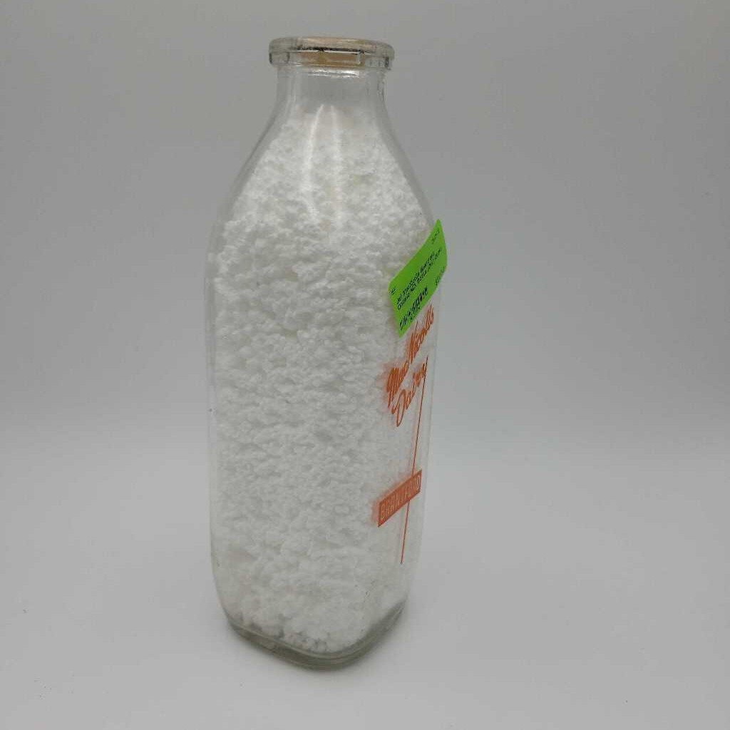 MacNicolls Brantford Ontario Milk Bottle (Jef)