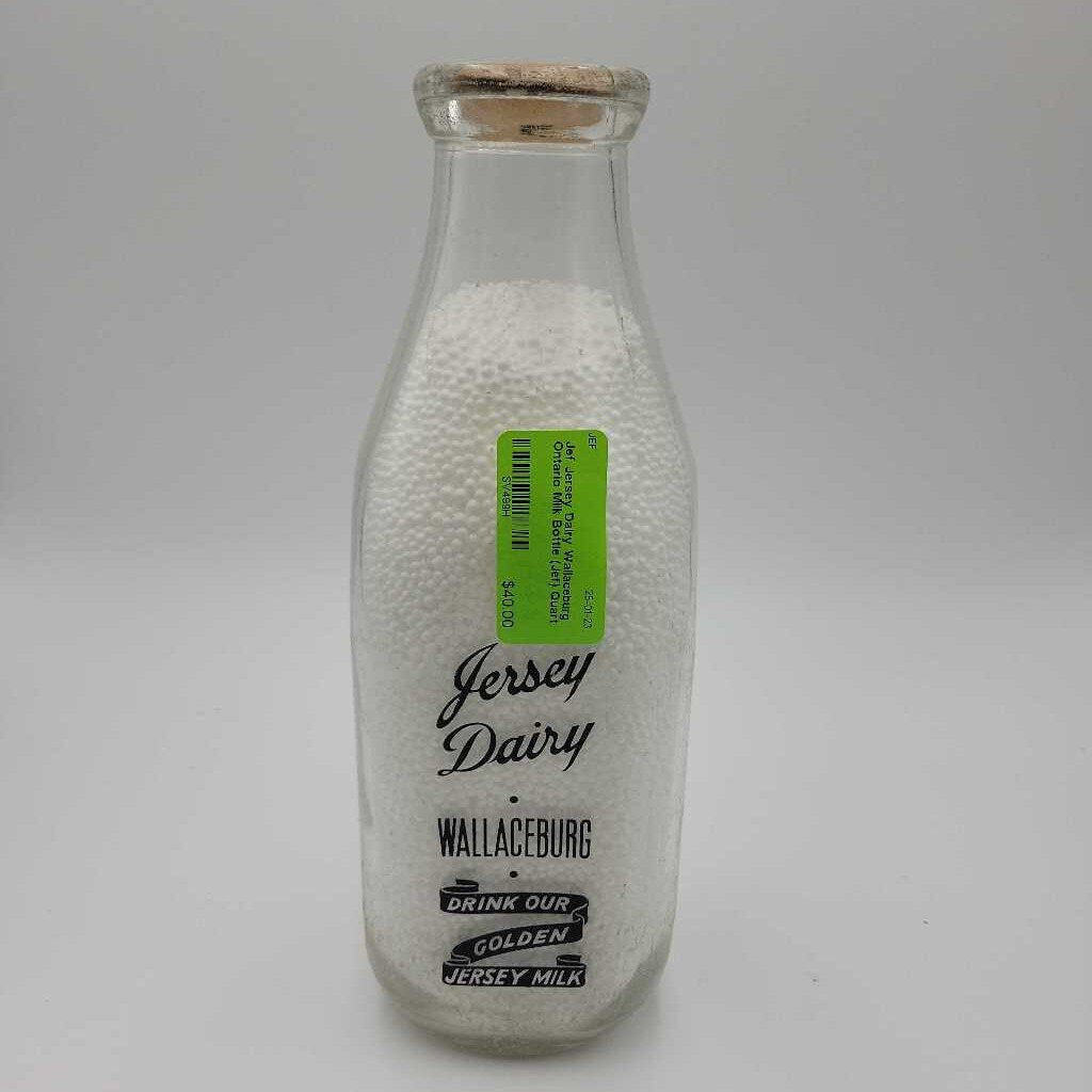 Jersey Dairy Wallaceburg Ontario Milk Bottle (Jef)