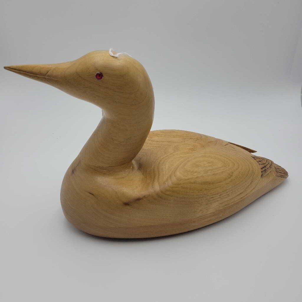 Gerry Knorr Wooden loon Carved (DEB)