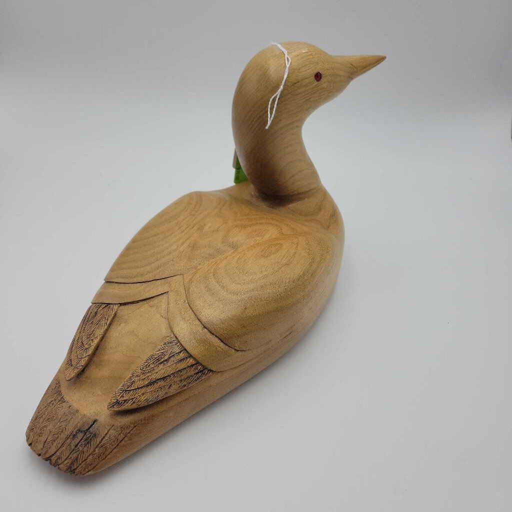 Gerry Knorr Wooden loon Carved (DEB)