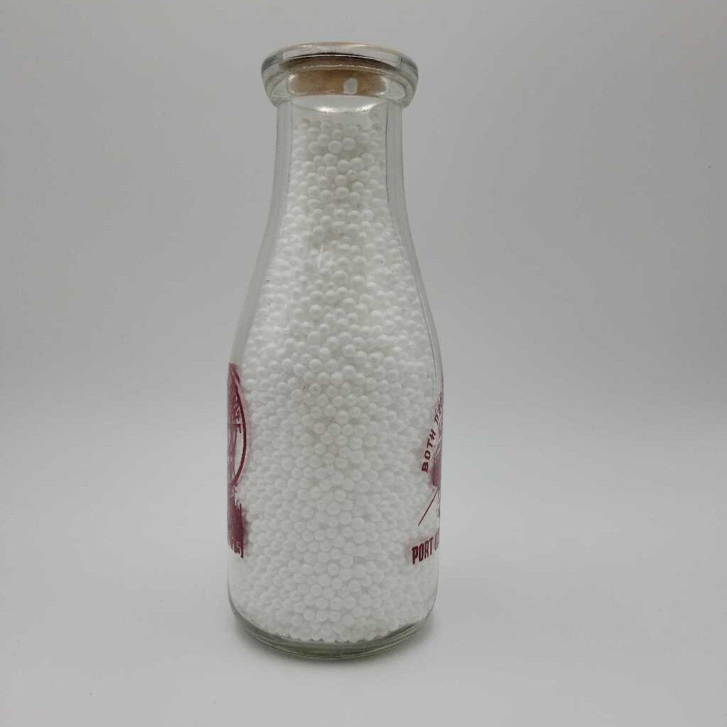 Port Colborne Dairy Milk pint bottle (Jef) Rare