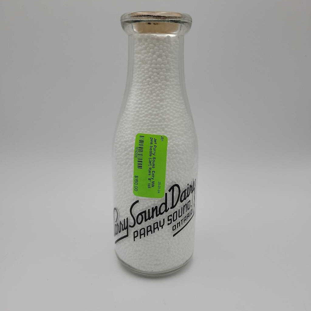 Parry Sound Dairy Milk pint bottle (Jef) Rare