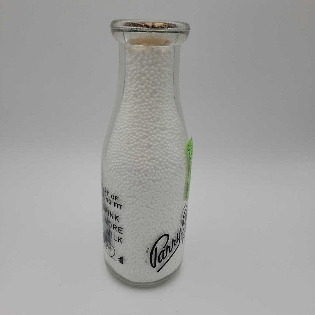 Parry Sound Dairy Milk pint bottle (Jef) Rare