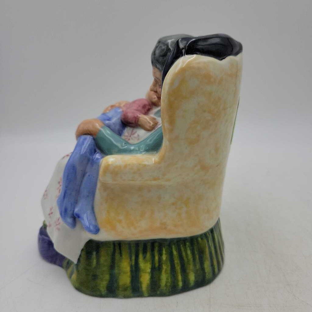 Royal Doulton "Sweet Dreams" HN#2380 (NS) #504