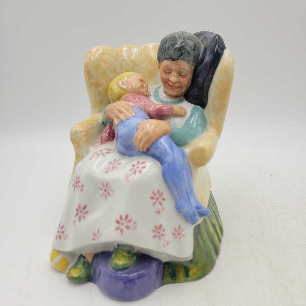 Royal Doulton "Sweet Dreams" HN#2380 (NS) #504