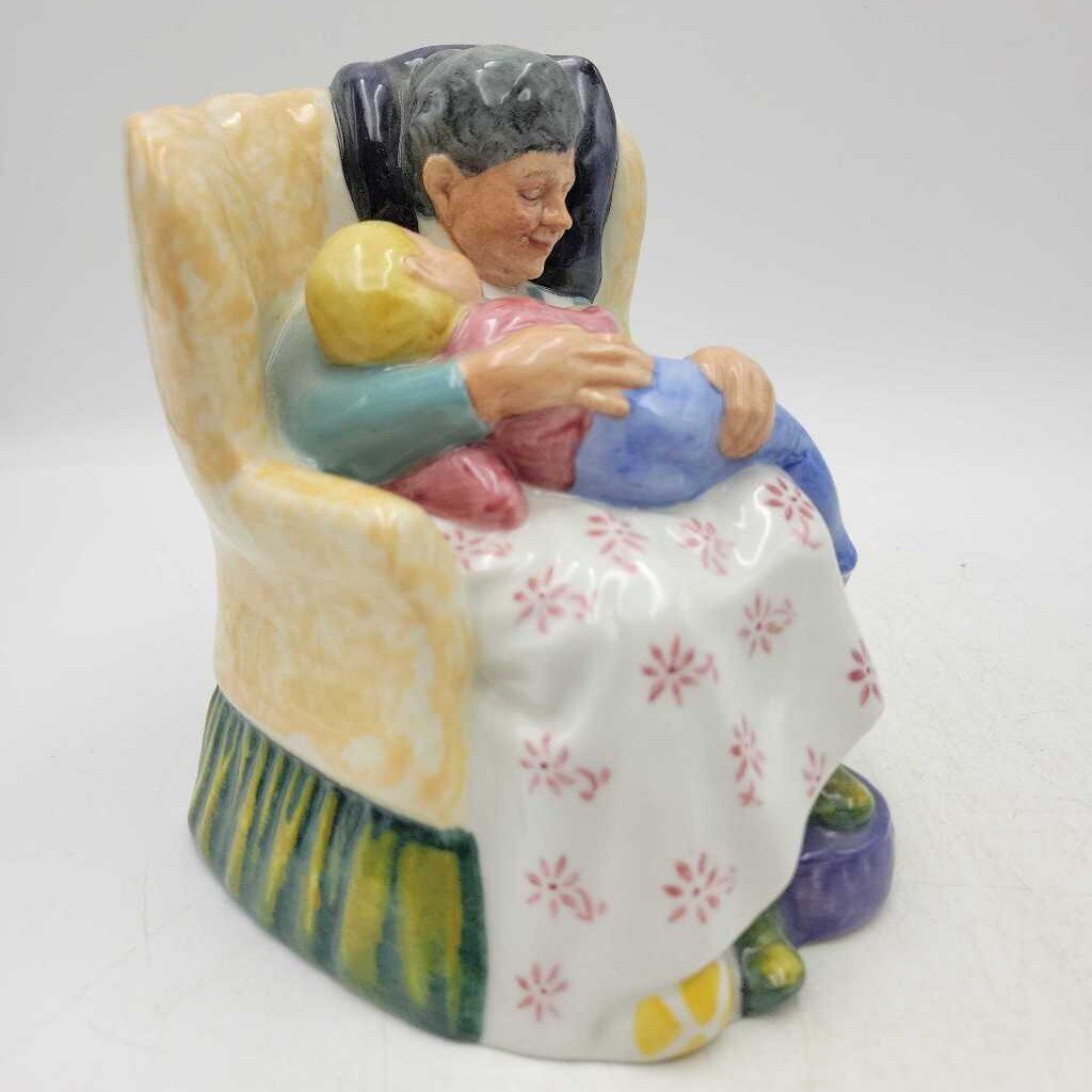 Royal Doulton "Sweet Dreams" HN#2380 (NS) #504
