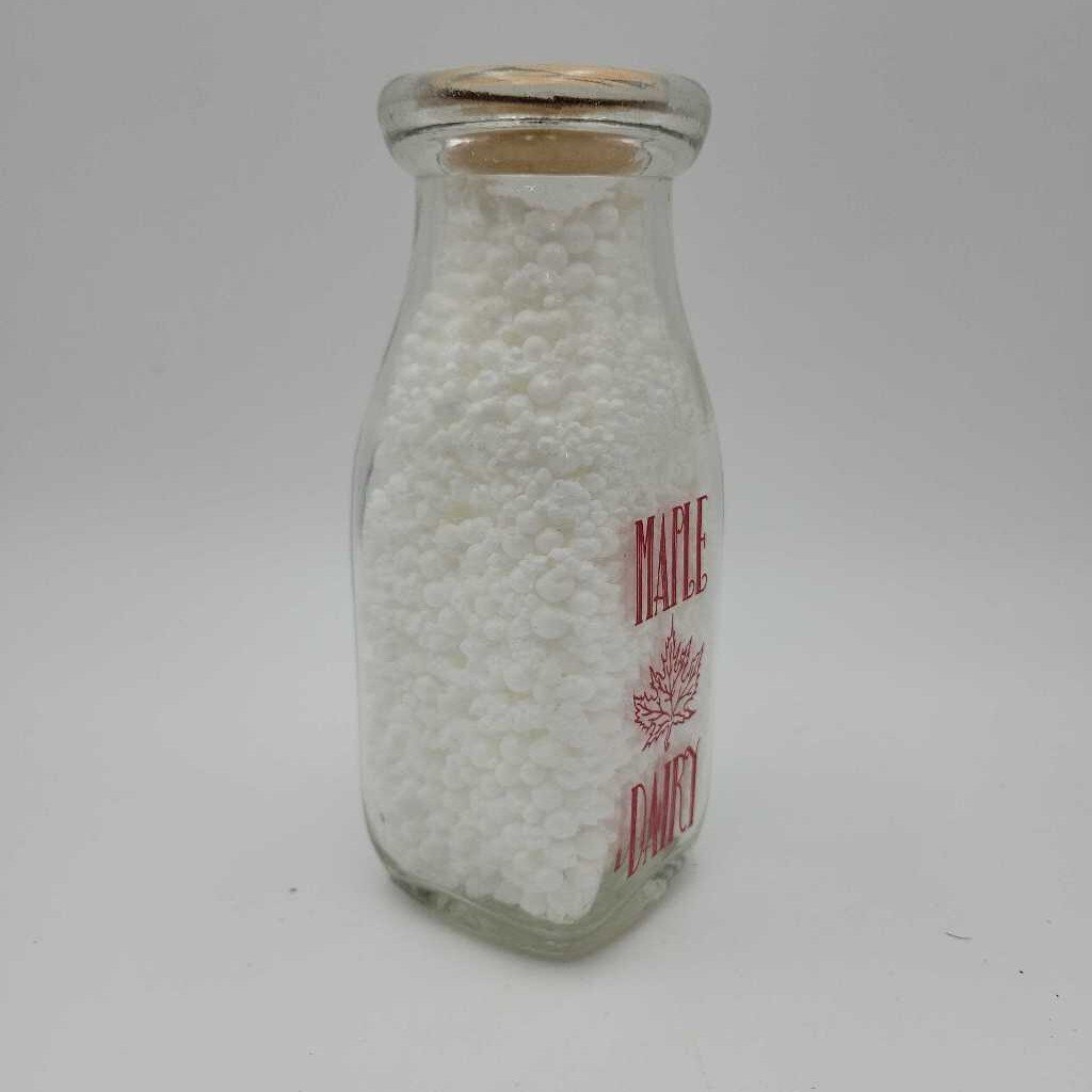 Maple Dairy milk bottle Woodstock (JAS)