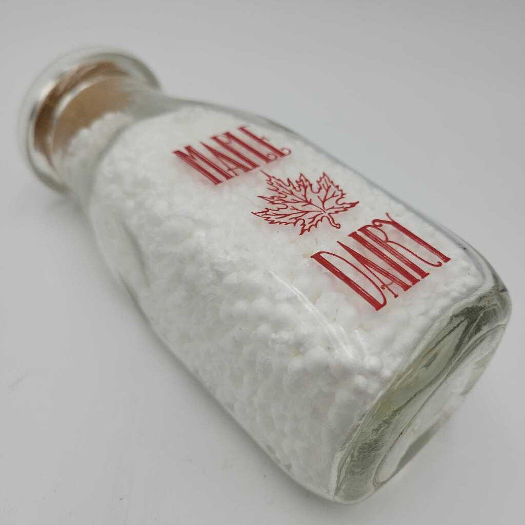 Maple Dairy milk bottle Woodstock (JAS)