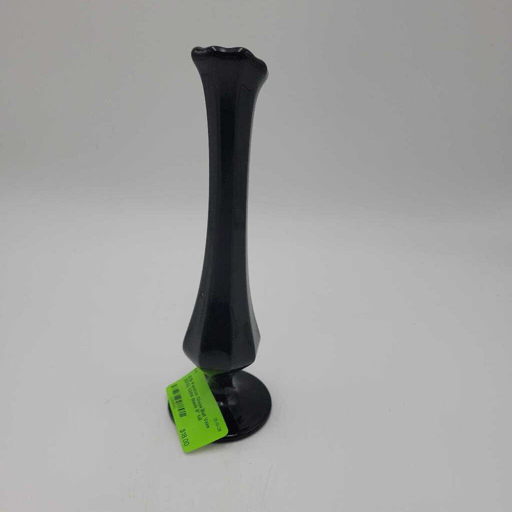 Fenton Glass Bud Vase (DS) 3269 Fenton Glass Bud Vase (DS) 3269