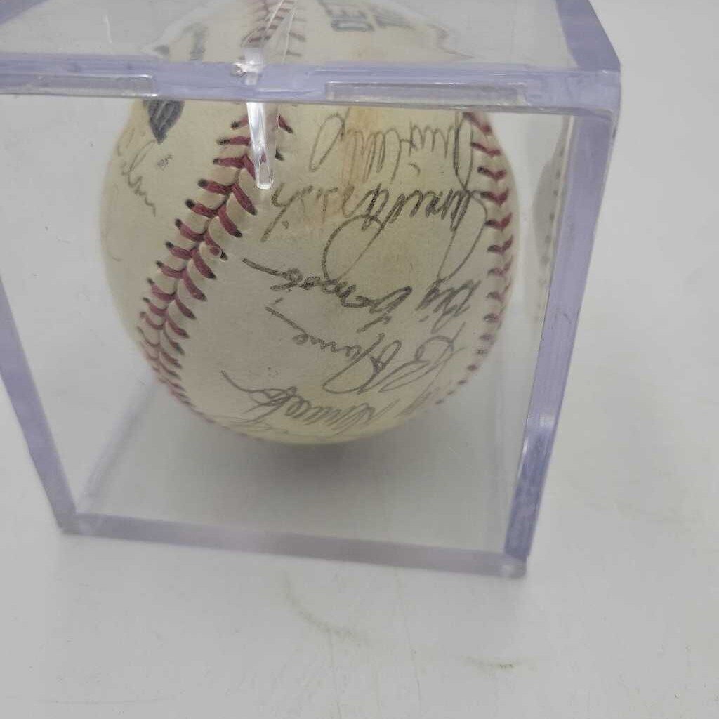 Autographed Detroit Tigers Baseball (DR)