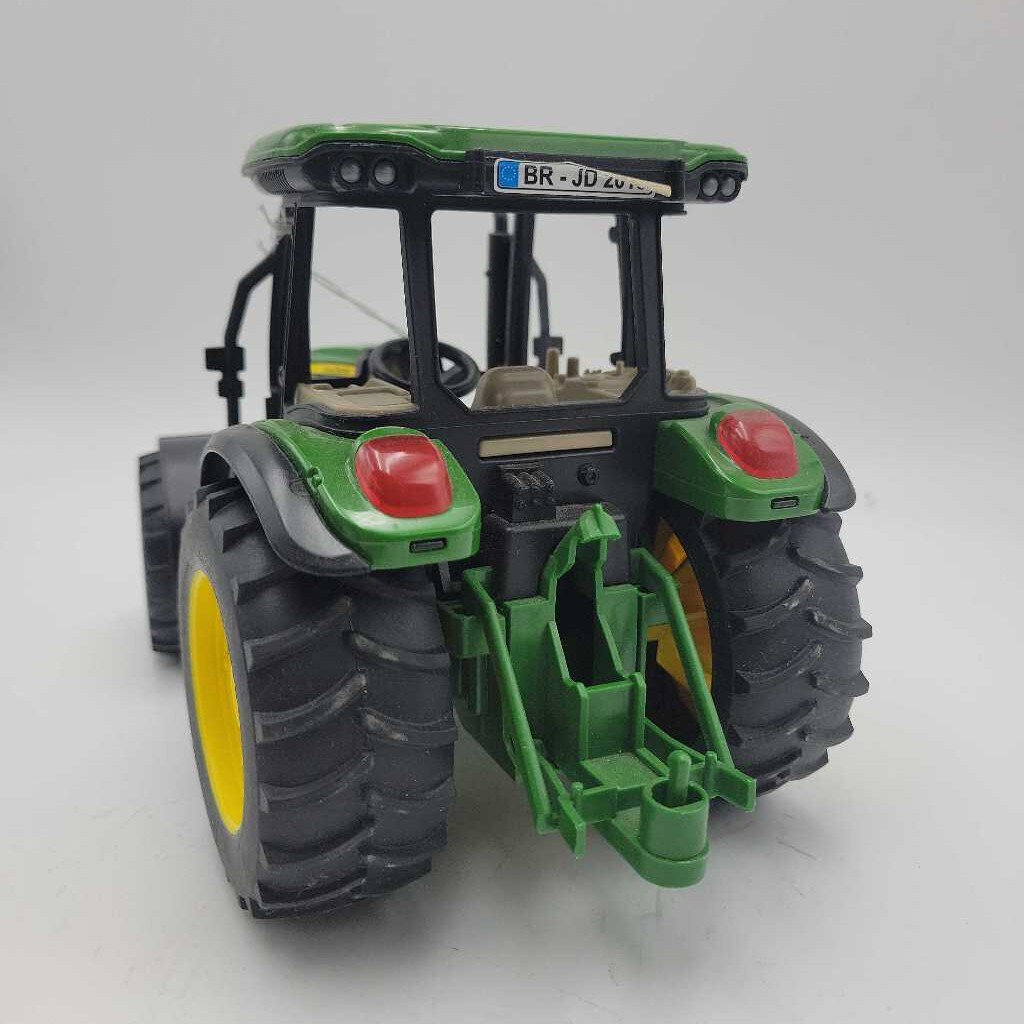 John Deere Tractor 5115M (RAE)