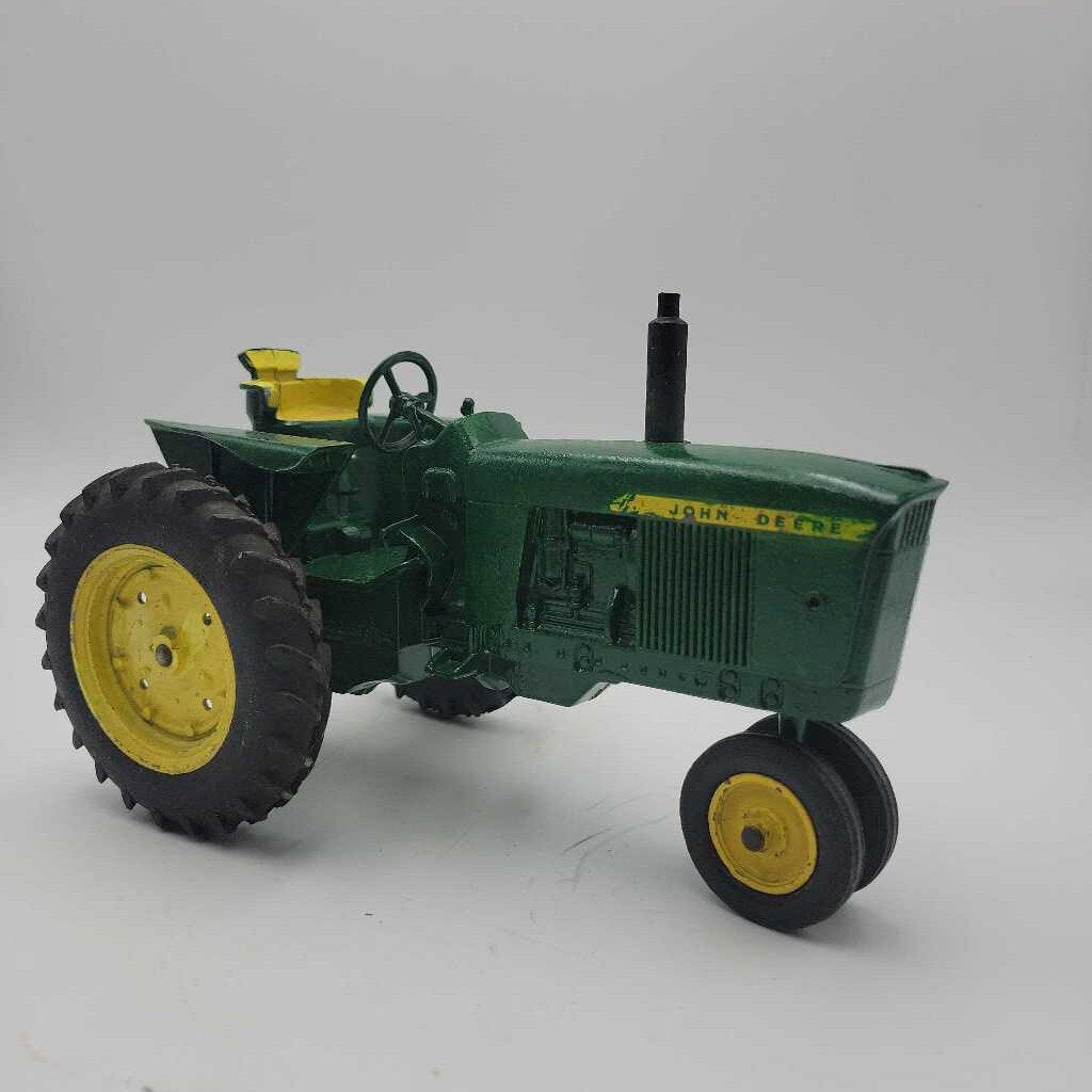 John Deere Model 3010 1st series Tractor (RAE)