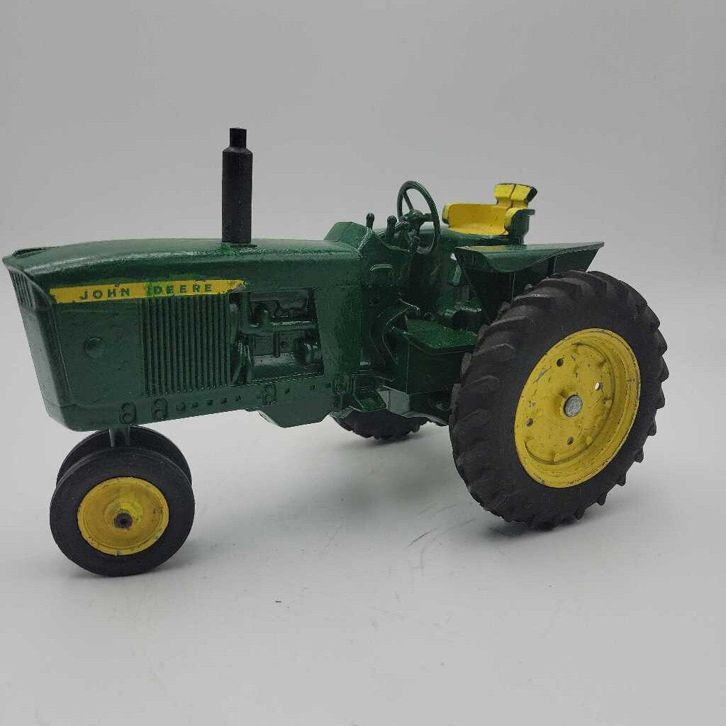 John Deere Model 3010 1st series Tractor (RAE)